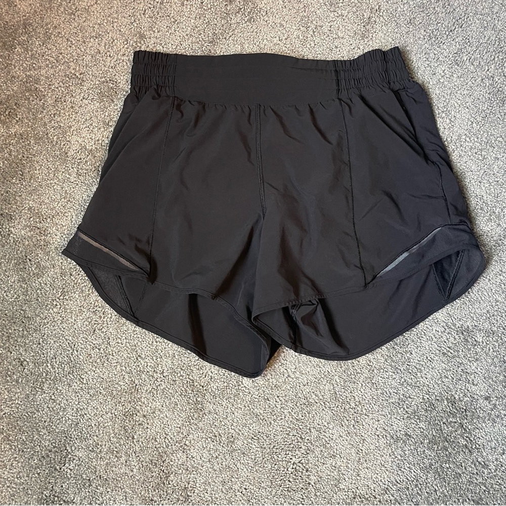 Lululemon Hotty Hot High Rise 5” Shorts